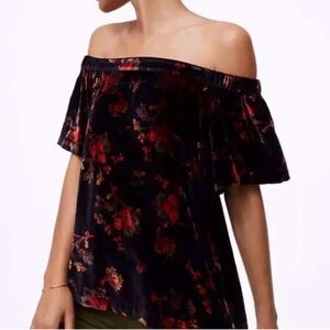 LOFT Black Red Floral Velvet Off Shoulders Short Sleeve Blouse Top Size XS